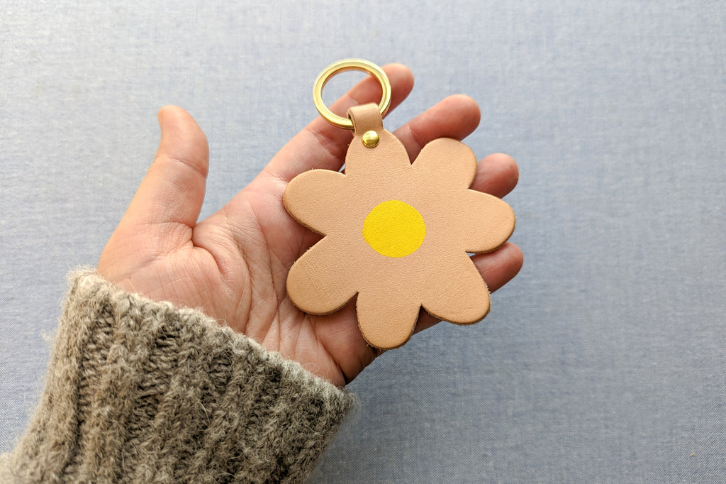 Daisy Keychain