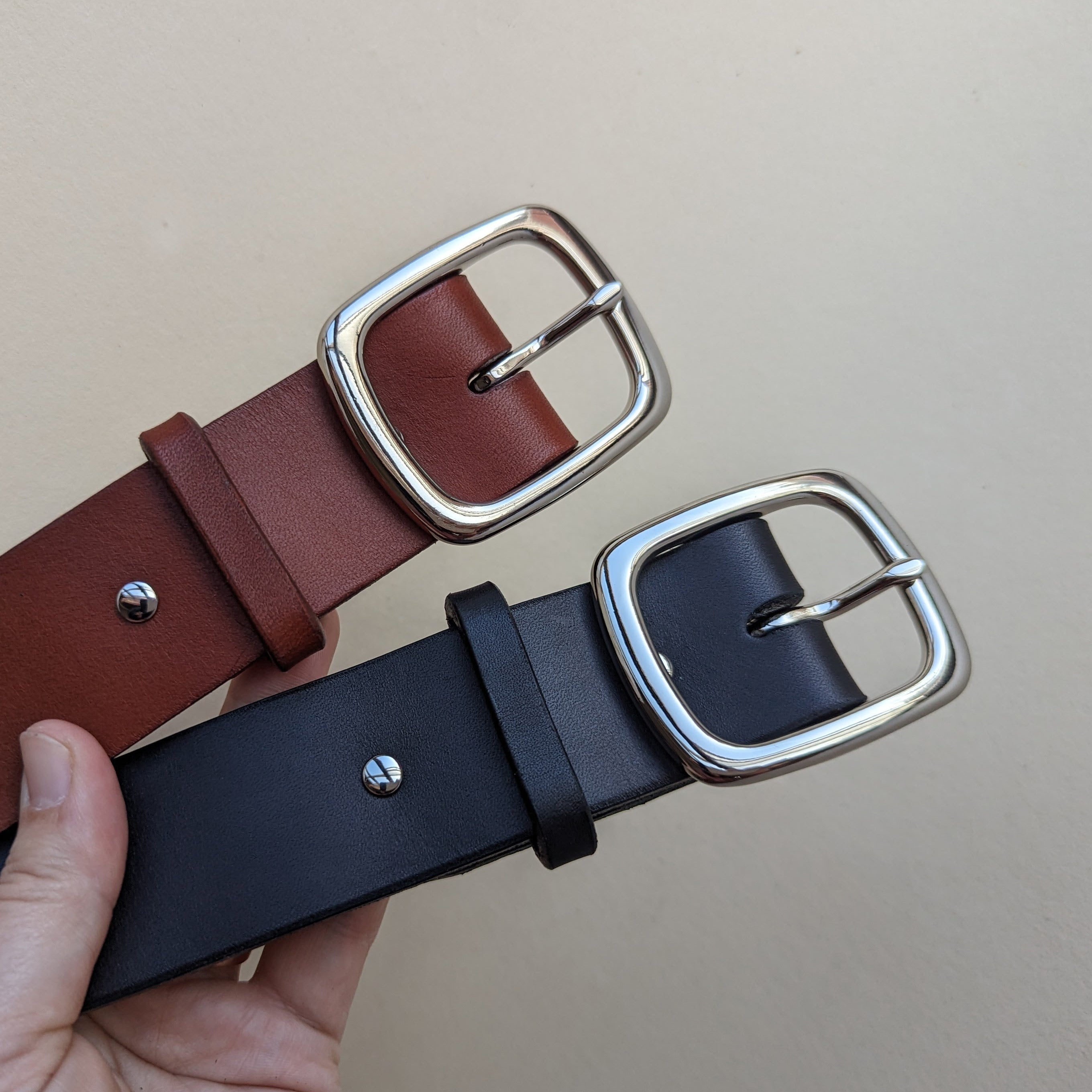Classic Leather Belt with Nickel Buckle