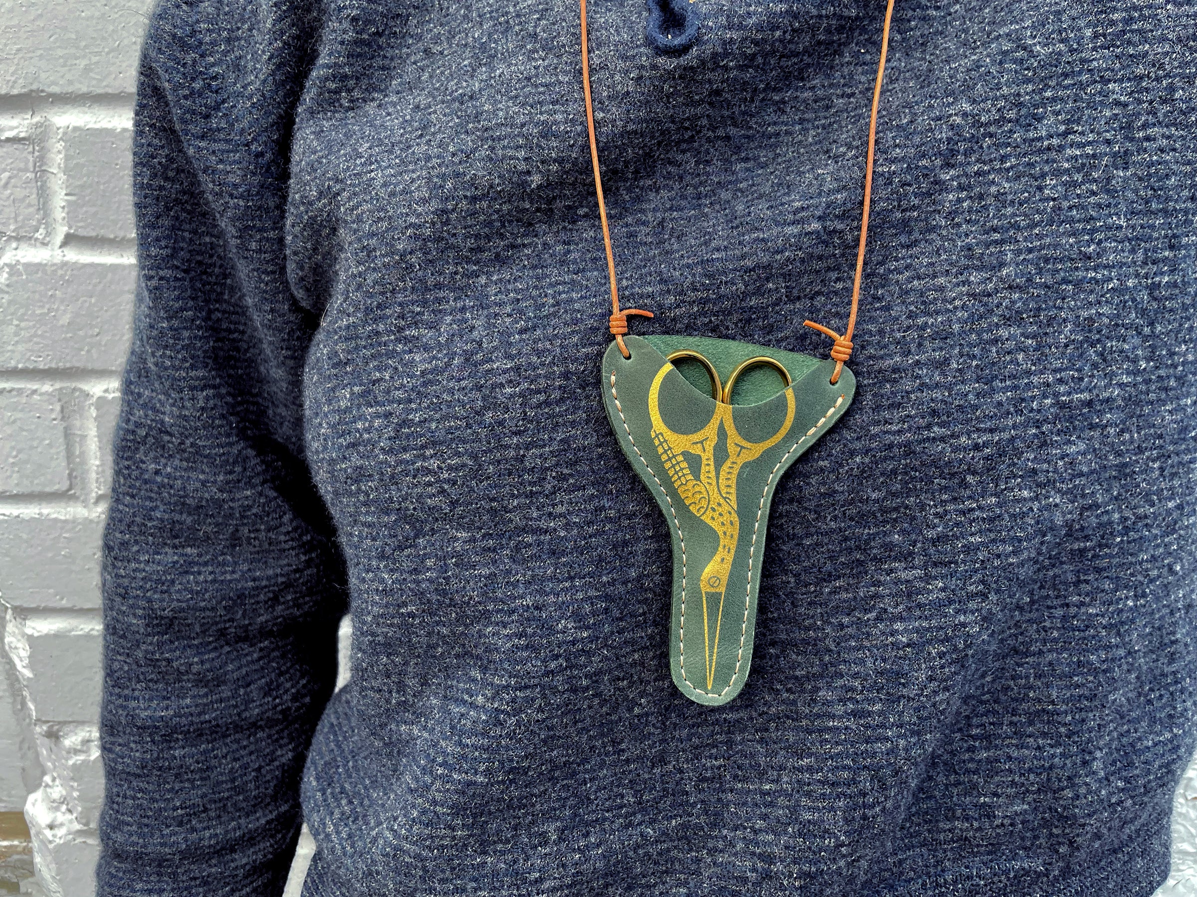 Modern Leather Goods Handmade in Canada – Fitzy