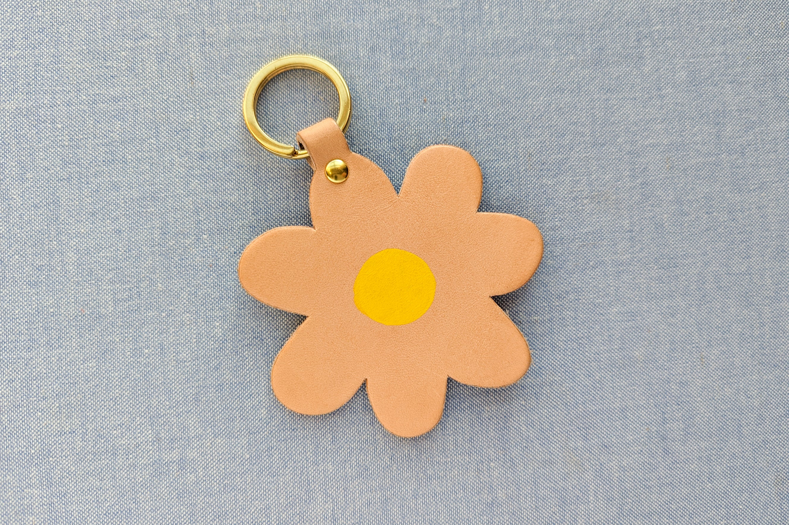 Daisy Keychain
